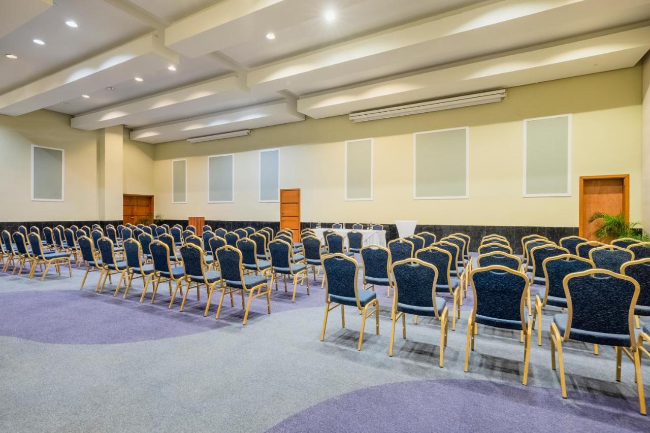 Joia Rose Hall By Iberostar (Adults Only) Montego Bay Exteriör bild